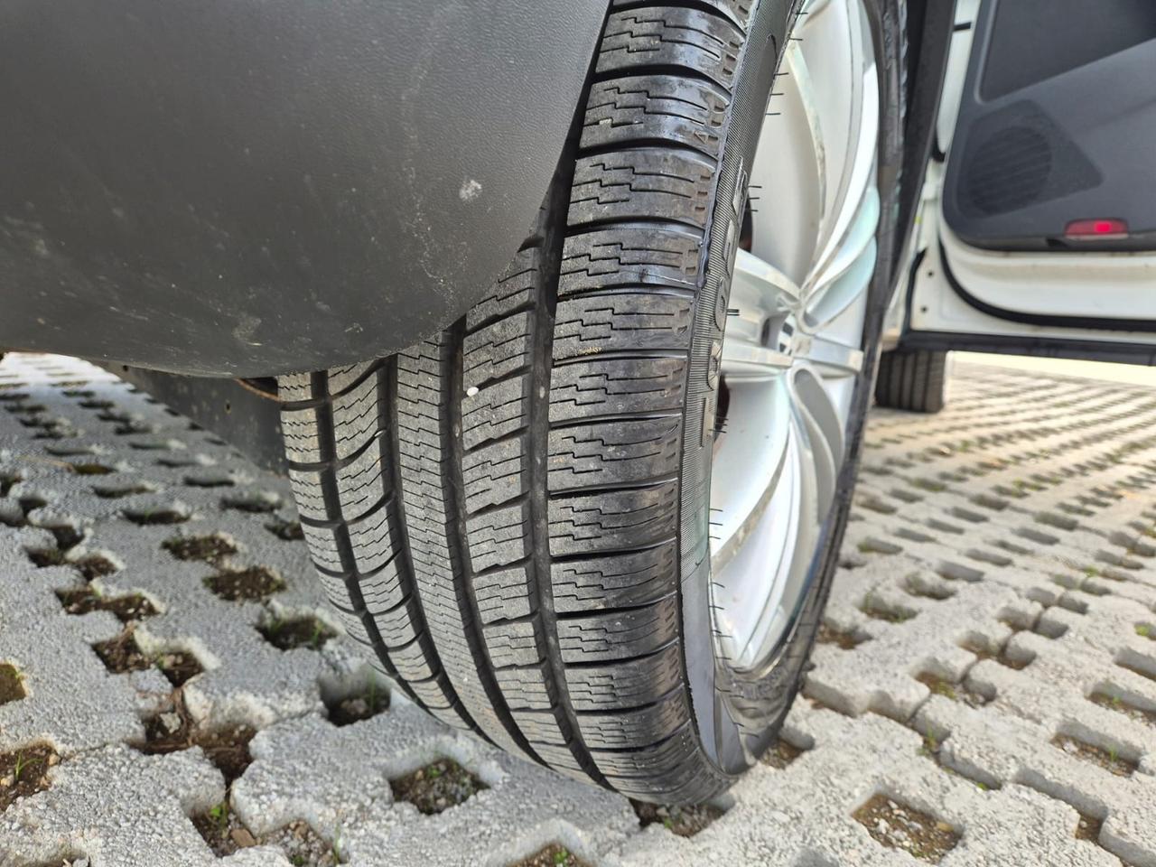 Volkswagen Tiguan 2.0 TDI 140 CV Sport & Style BlueMotion Technology