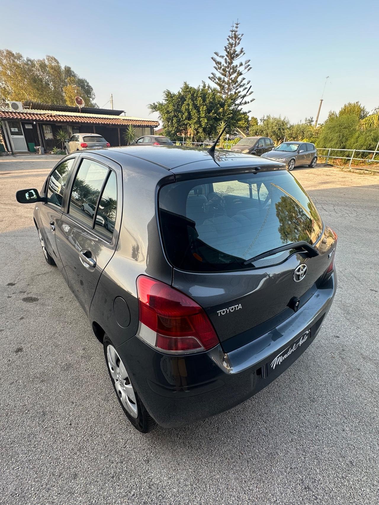 Toyota Yaris 1.3 5 porte Sol