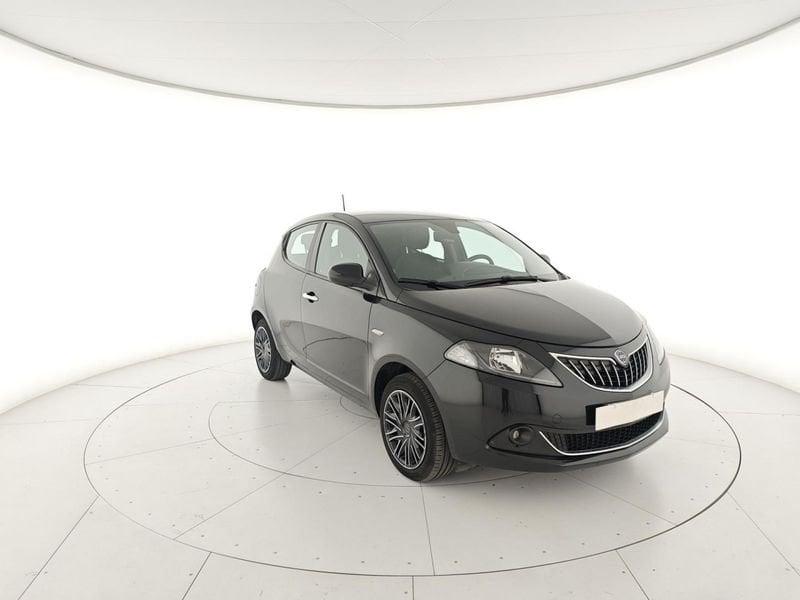 Lancia Ypsilon 1.0 FireFly 5 porte S&S Hybrid Gold