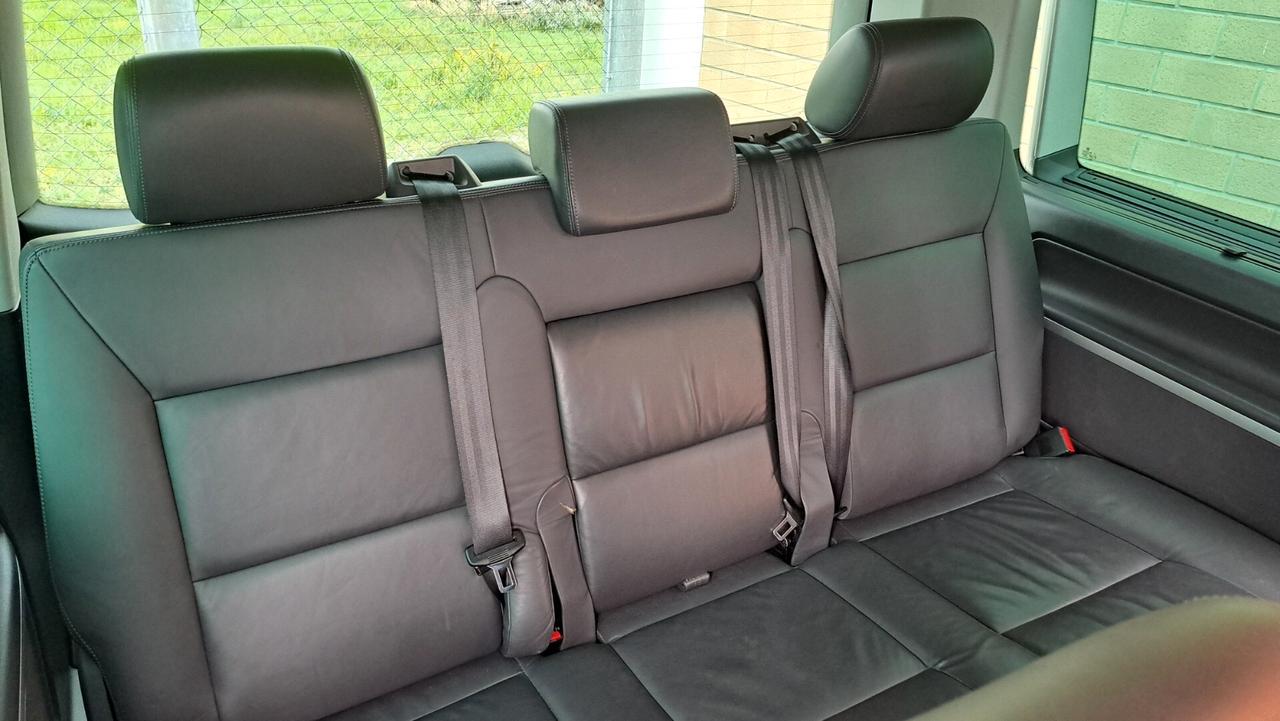 Volkswagen Multivan 2.0 BiTDI 180CV DSG 7 Posti
