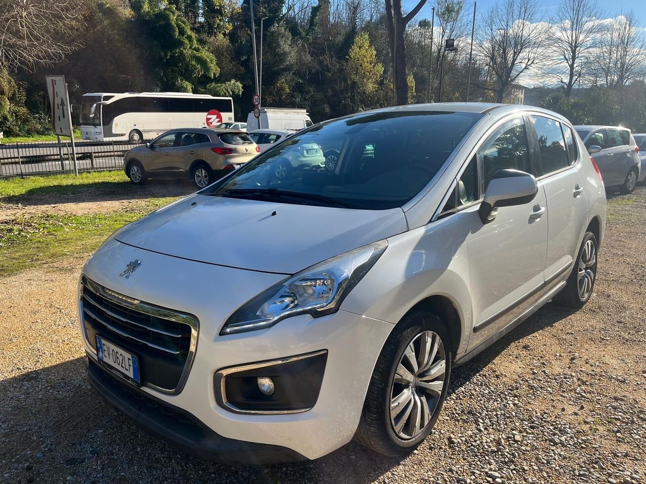 Peugeot 3008 1.6 HDi 115CV Business