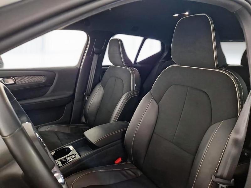 VOLVO XC40 T5 PLUG-IN HYBRID AUTO RECHARGE R-DESIGN SUV