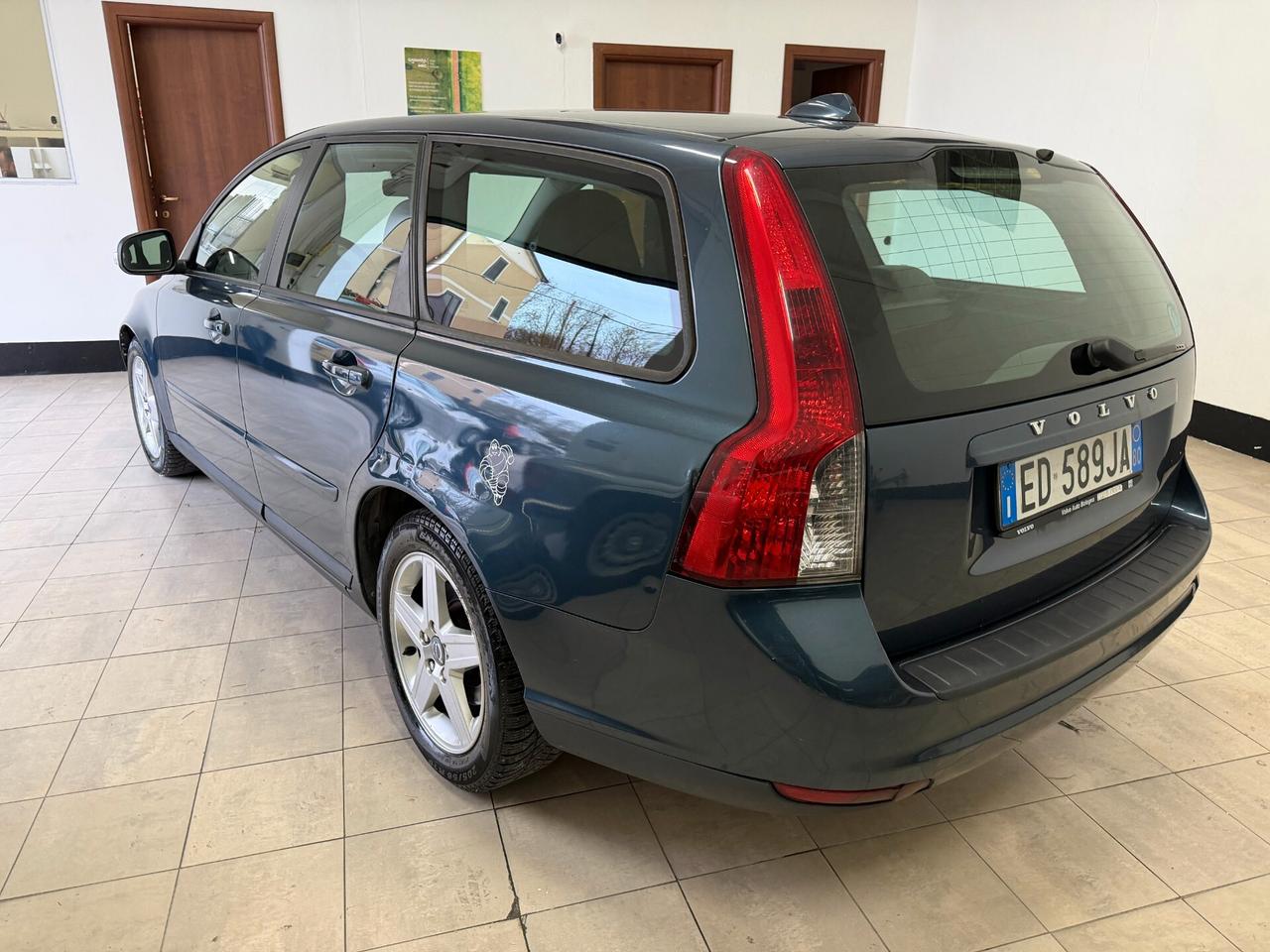 Volvo V50 D2 POLAR 2010 1.6D OK NEOPATENTATI