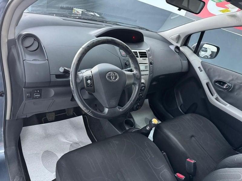 Toyota Yaris Yaris 1.0 5 porte Luxury pack