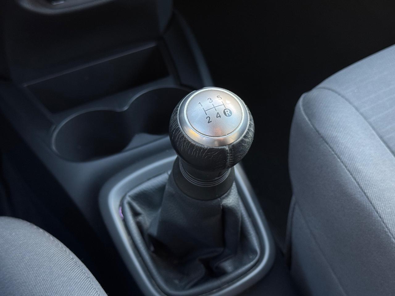Toyota Yaris 1.0 Benzina 69CV 5 porte – 2014 – Neopatentati