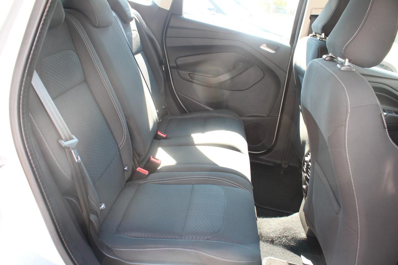 Ford Kuga 1.5 TDCI 120 CV S&S 2WD Titanium