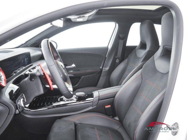 MERCEDES-BENZ CLA sse A 180 d Premium Auto