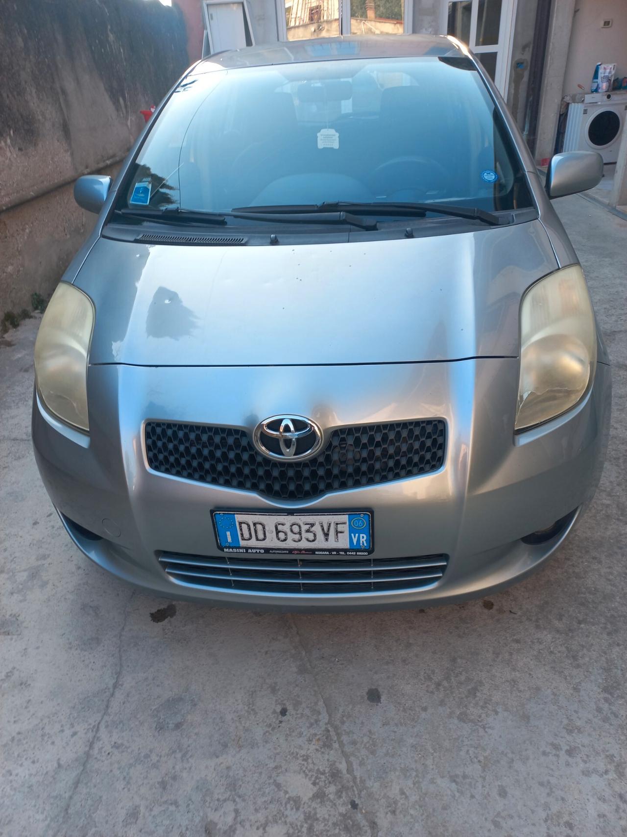 Toyota Yaris 1.4 D-4D 5 porte Sol