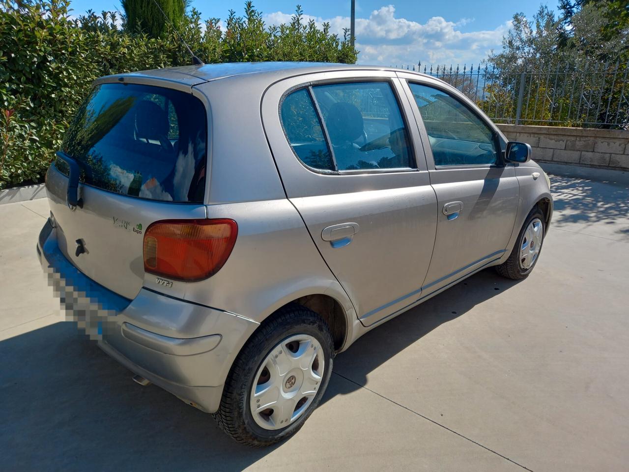 Toyota Yaris 1.0 5 porte Sol