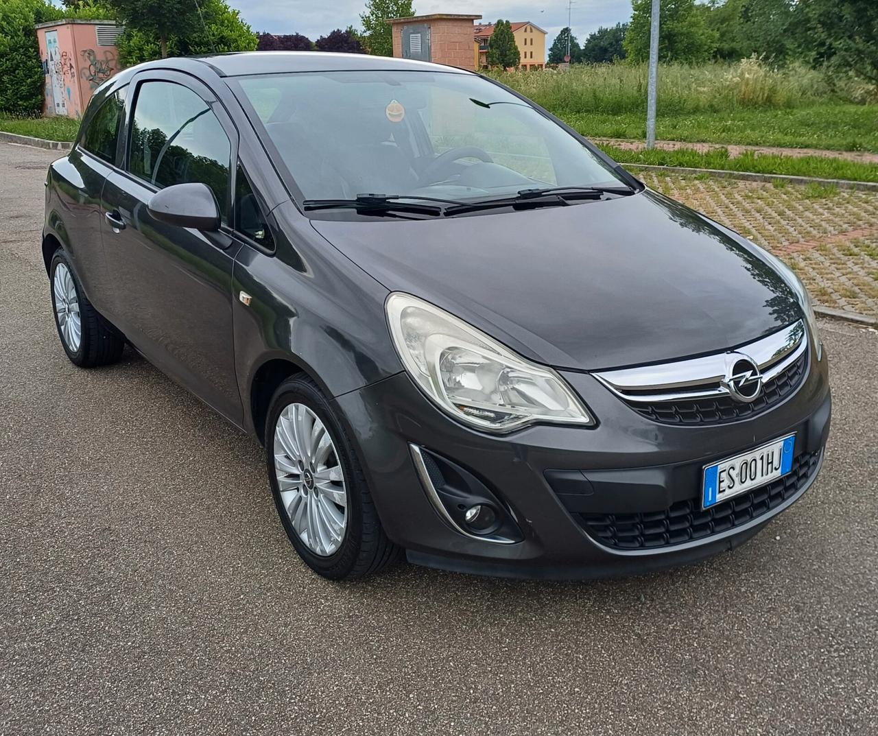 Opel Corsa 1.2 85CV 3 porte GPL-TECH b-color