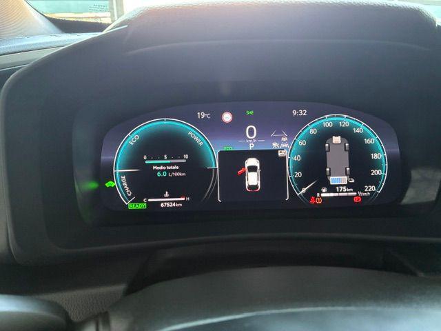 TOYOTA C-HR 1.8 HV Lounge