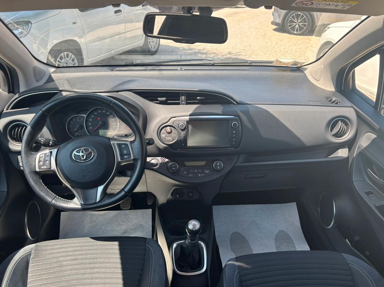 TOYOTA YARIS 1.4 D-4D - 2015
