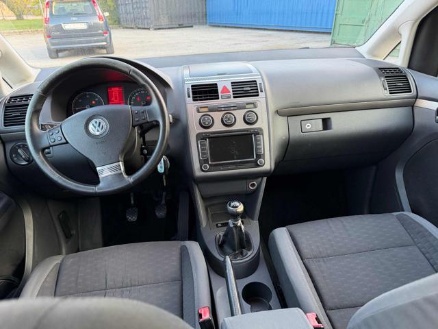 VOLKSWAGEN Touran 2.0TDI Highline senza nessun lavoro da fare