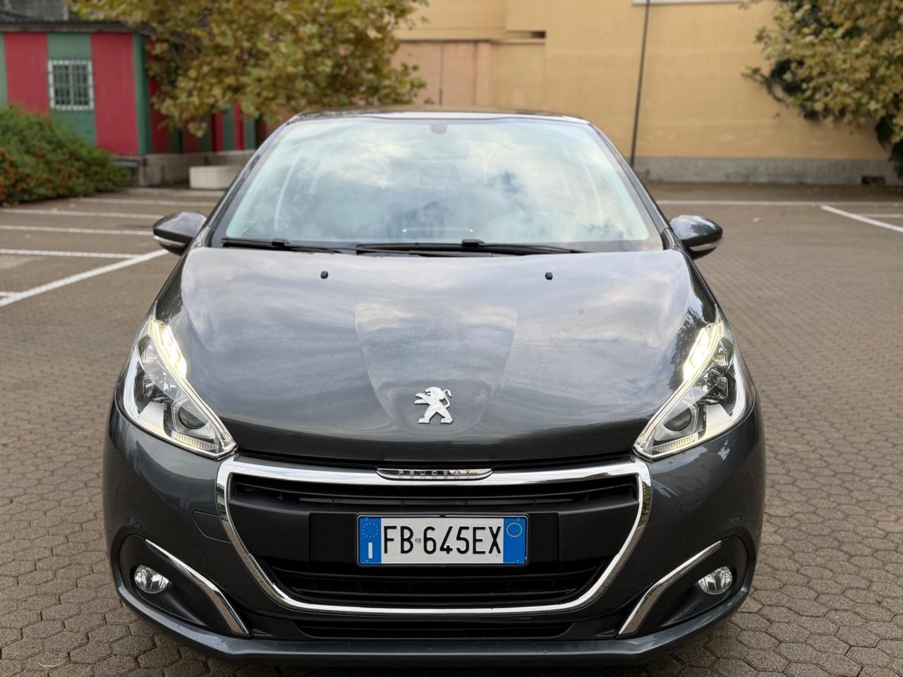 Peugeot 208 1.4hdi 75cv Diesel - euro6 - 2016