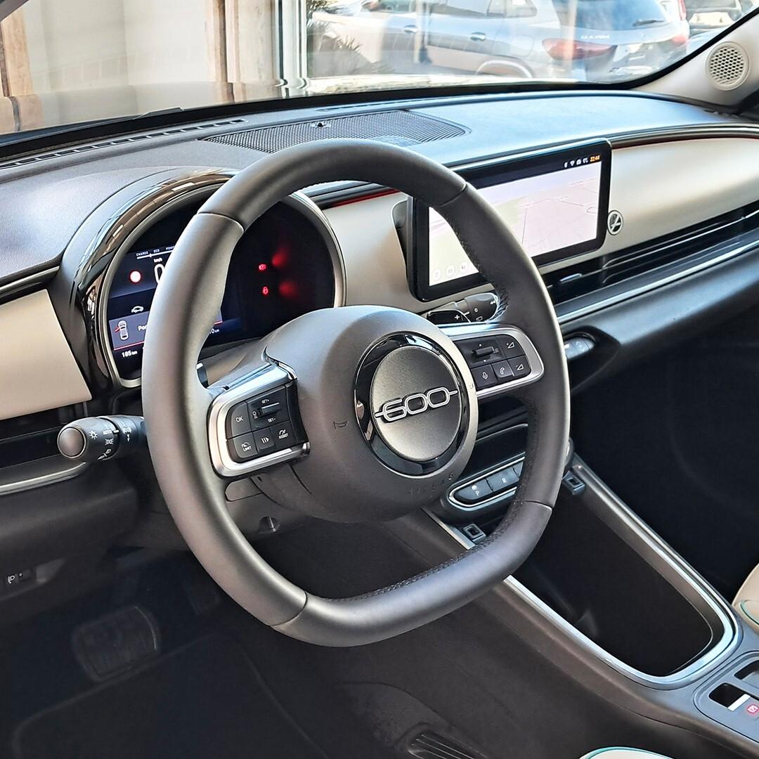 Fiat 600 Hybrid 100 CV DCT MHEV La Prima