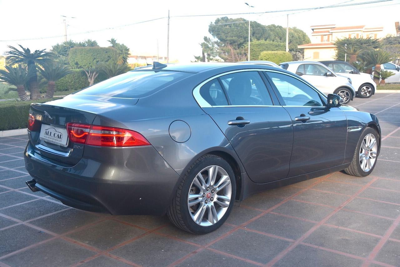 Jaguar XE 2.0 D Turbo 180CV aut. Prestige
