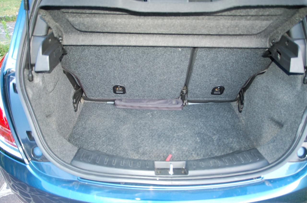 Lancia Ypsilon 1.0 FireFly 5 porte S&S Hybrid Gold Plus