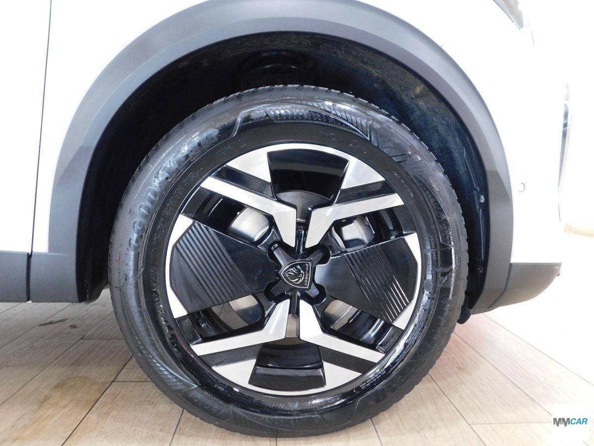 PEUGEOT - 2008 - BlueHDi 130 S&S EAT8 Allure