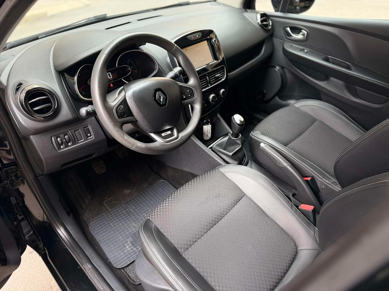Renault Clio dCi 8V 90 CV 5 porte Moschino Intens/FULL LED/PELLE/CAMERA