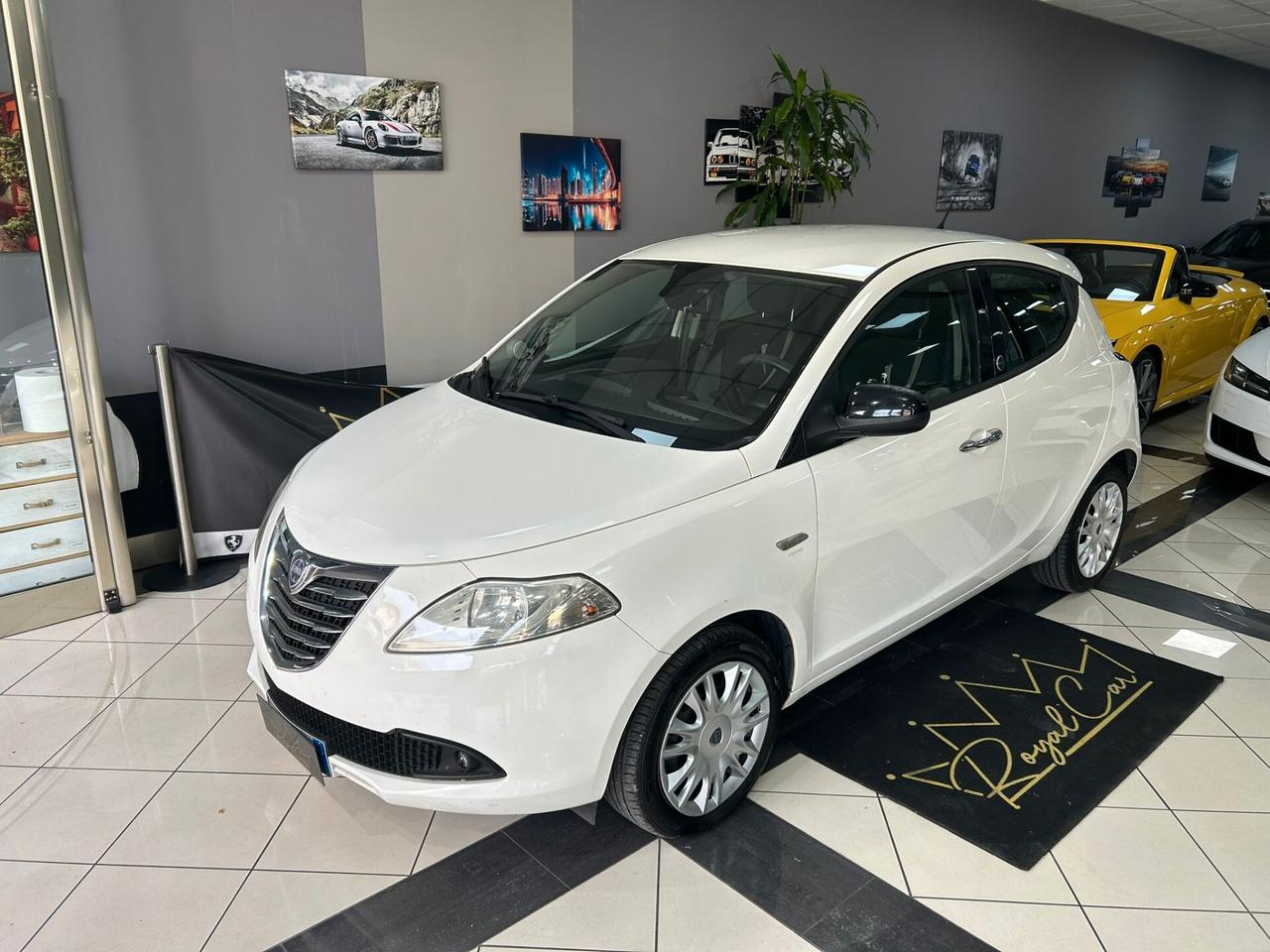 Lancia Ypsilon 1.2 69 CV 5 porte GPL Ecochic Silver