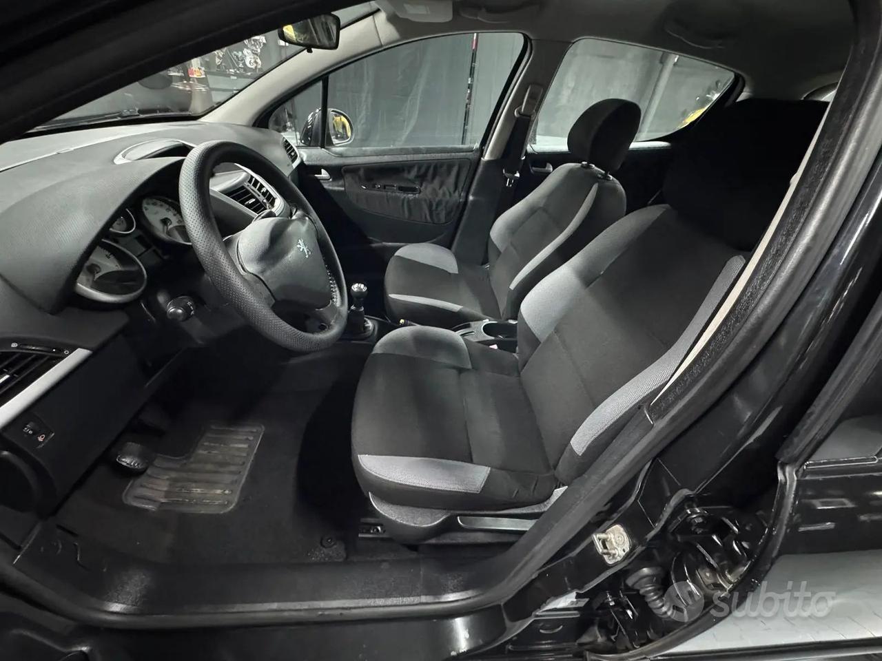 PEUGEOT 207 1.4 88CV 5p. X Line Neopatentati