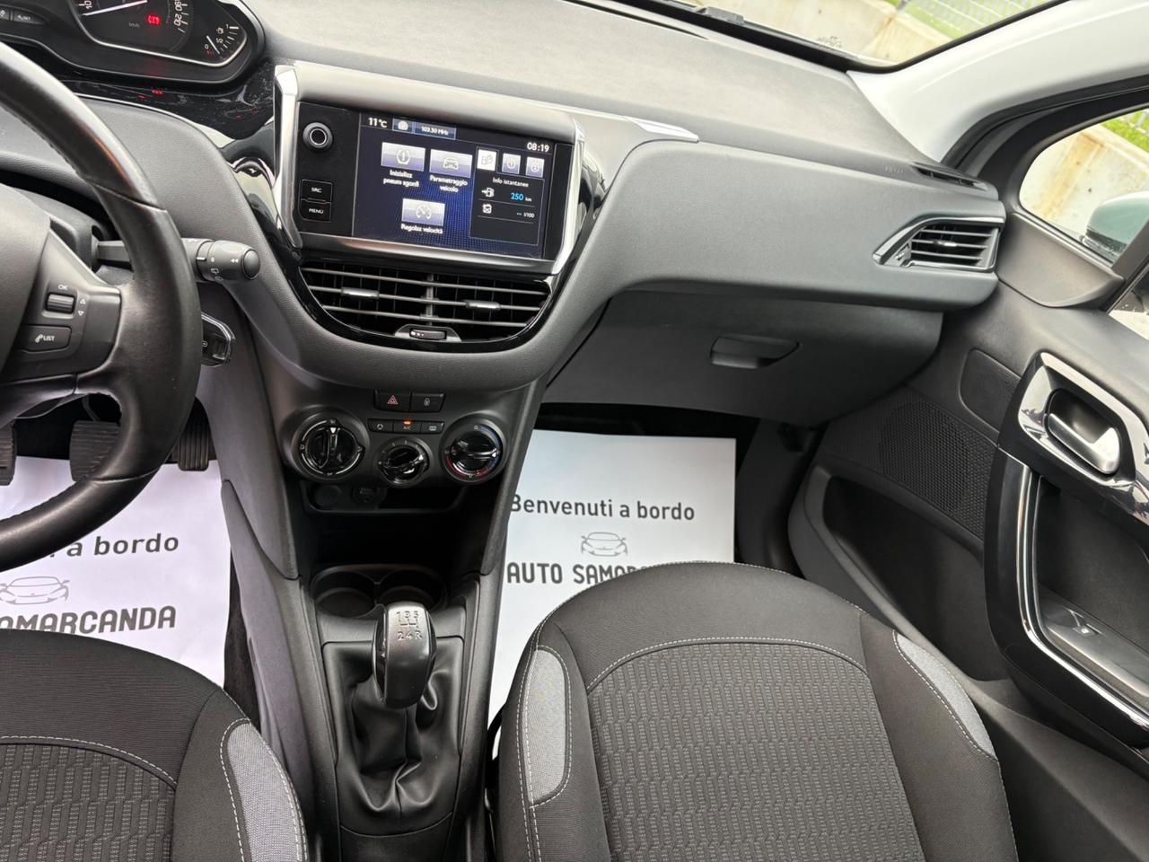 Peugeot 208 1.2 benzina 2017