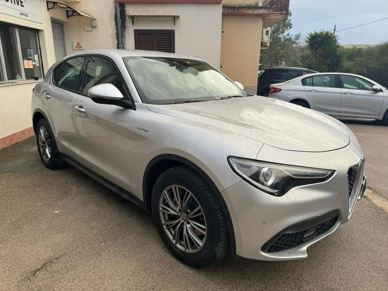 Alfa Romeo Stelvio 2.2 Turbodiesel 160 CV AT8 RWD Business