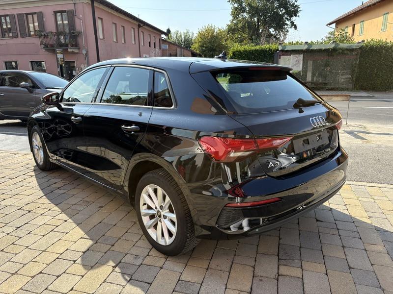 Audi A3 Sportback 30 1.0 tfsi Business LED-NAVI-PHONE APPS