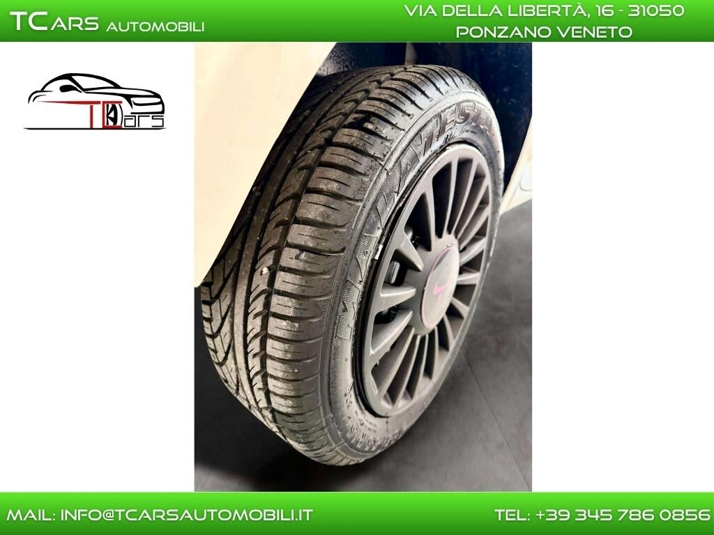 LANCIA YPSILON 0.9 BENZ-NEOPATENTATI-GOMME NUOVE