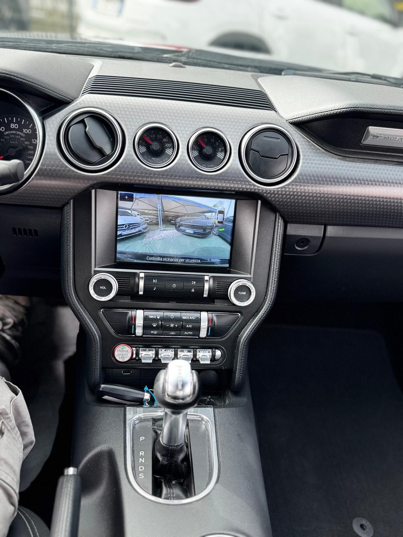 Ford Mustang GT 5.0 auto