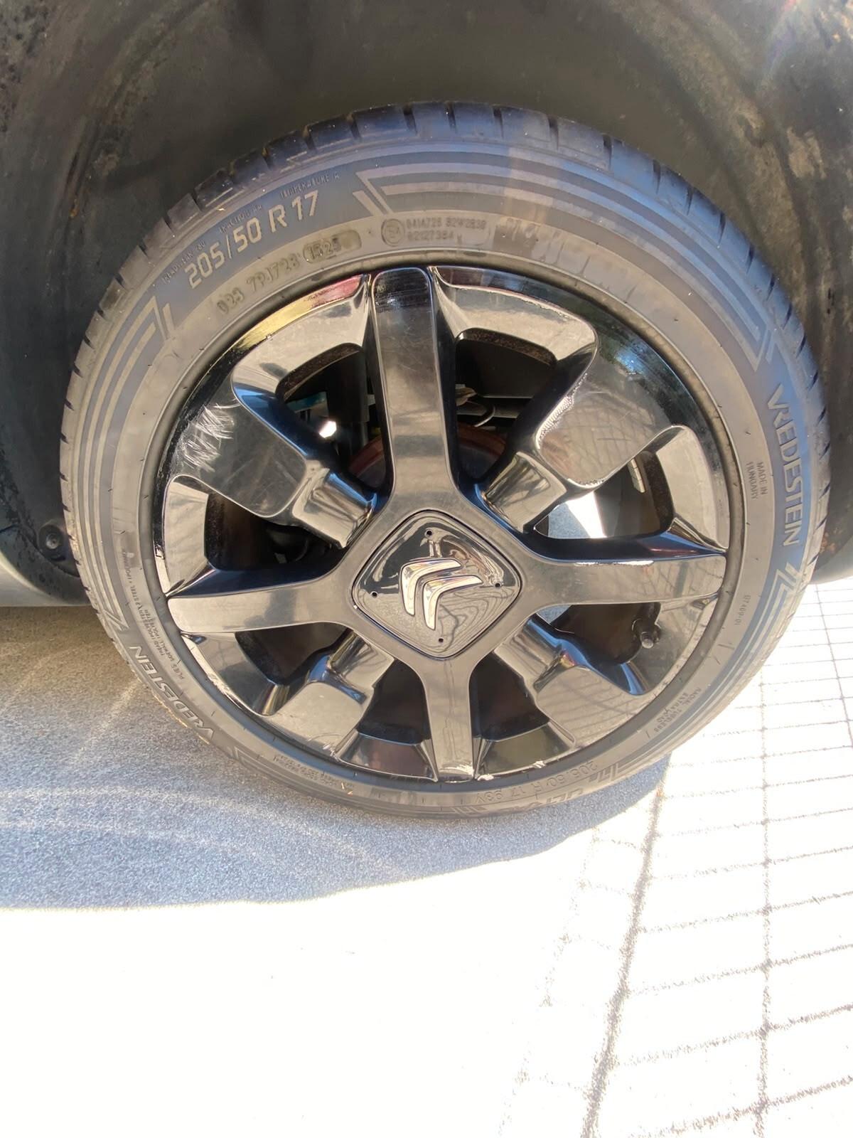 Citroen C4 Cactus BlueHDi 100 S&S Shine