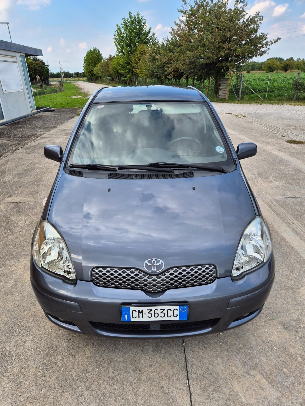 Toyota Yaris 1.0i 16V cat 5 porte Expo