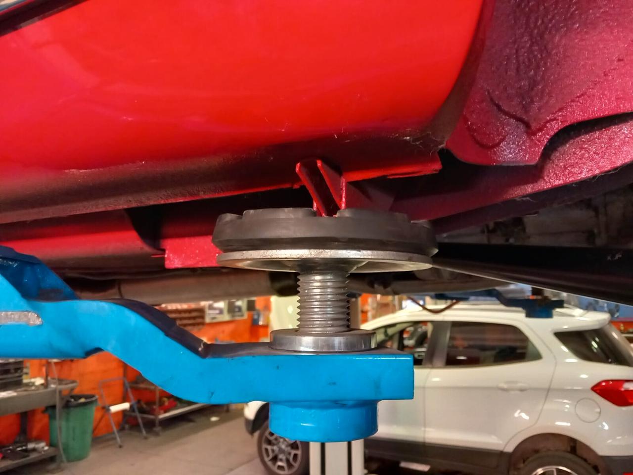 RARA Alfa Romeo Alfetta 1800 SCUDO STRETTO (ROSSO 501)