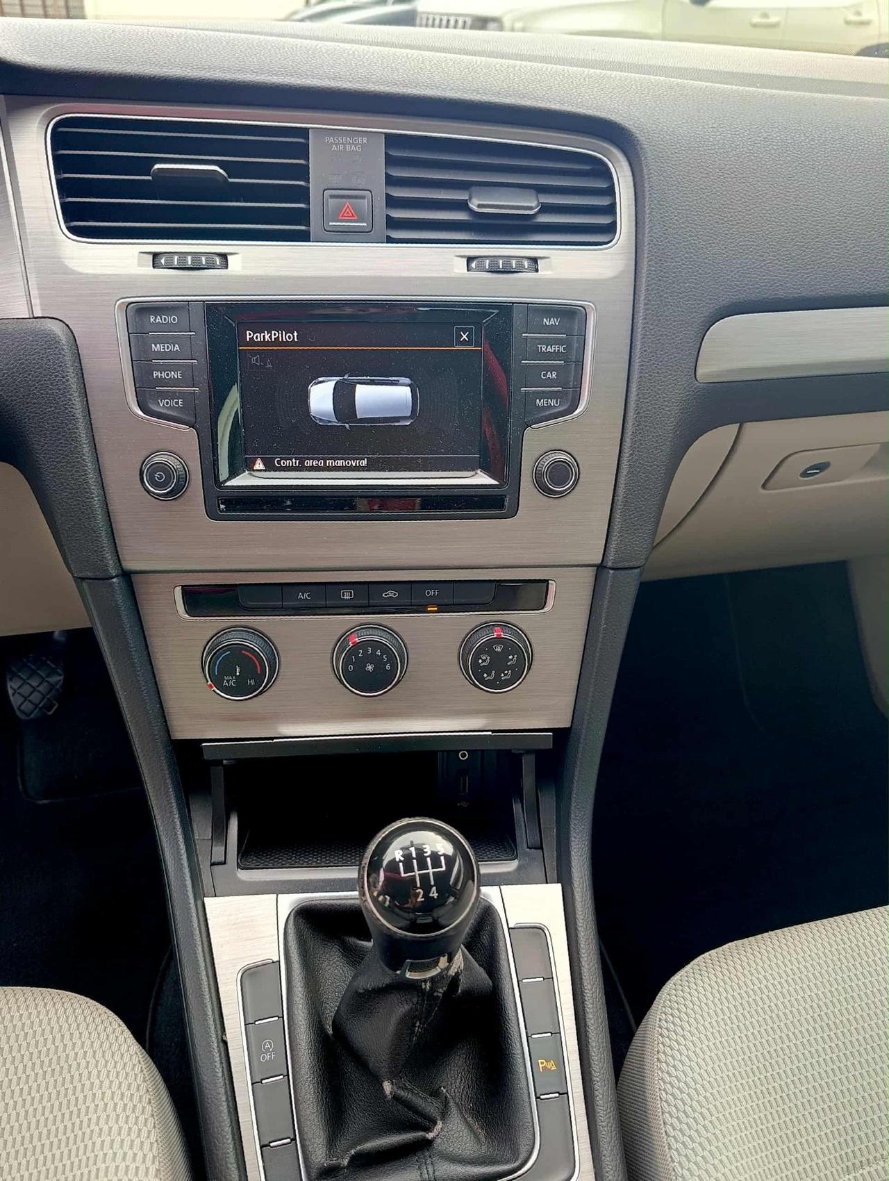 Volkswagen Golf Business 1.6 TDI 5p. Highline BlueMotion Technology - 2015