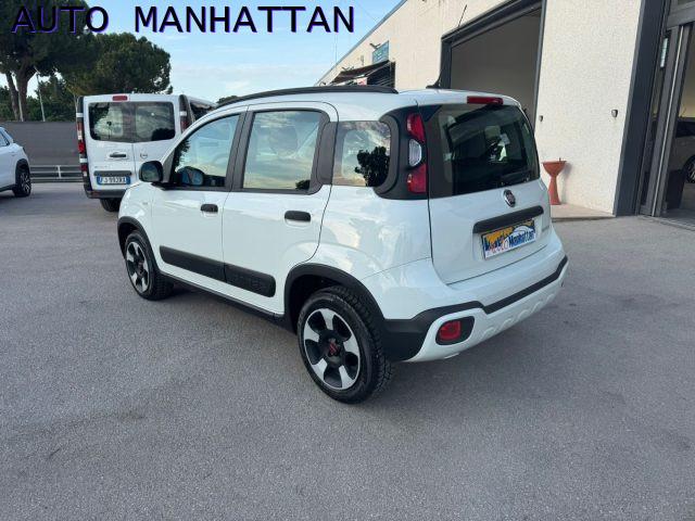 FIAT Panda 1.0 FireFly S&S Hybrid City Cross