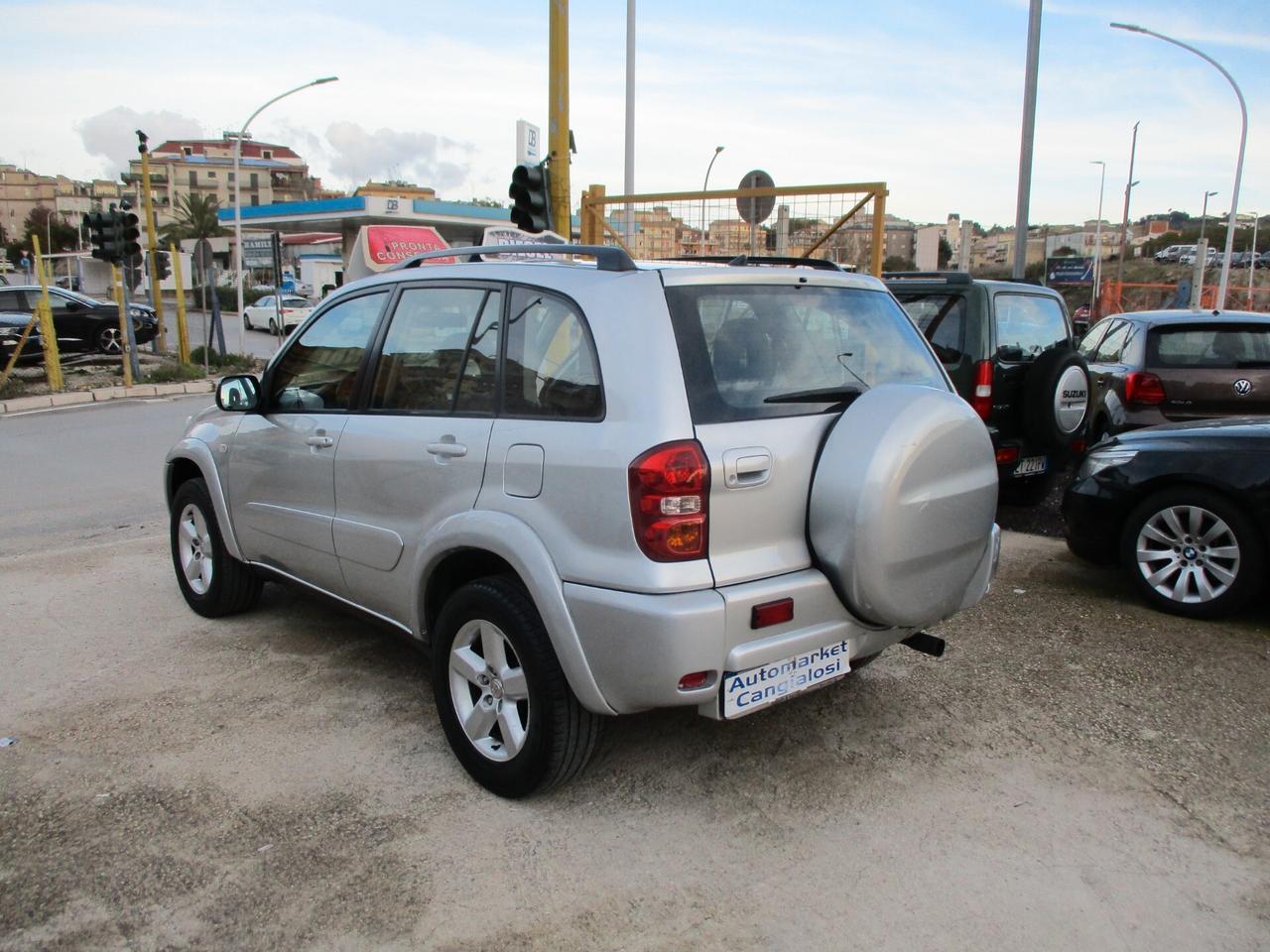 Toyota RAV4 2.0 Tdi D-4D 5 porte MOLTO BELLA