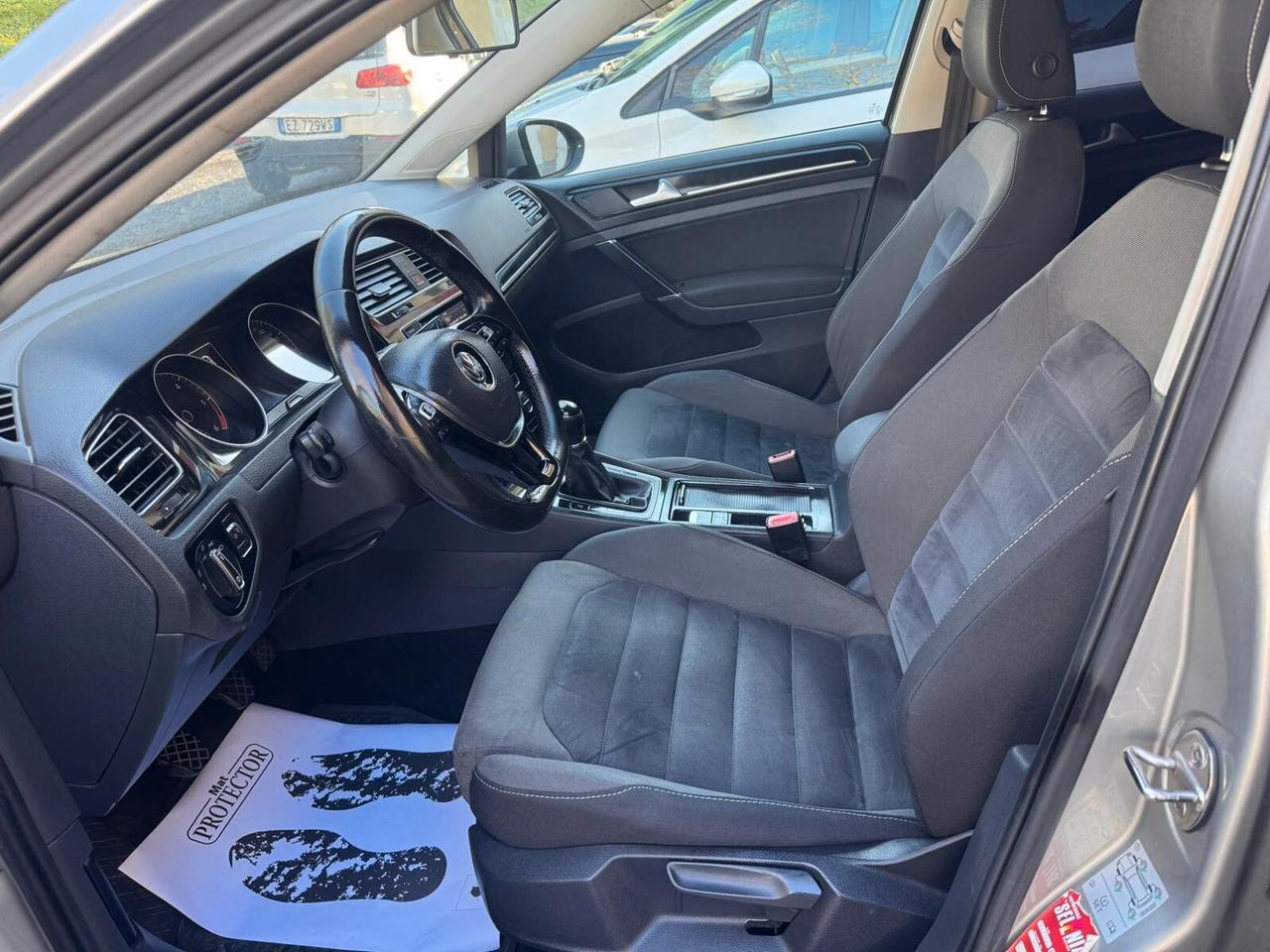 Volkswagen Golf 1.6 TDI 5p. Highline BlueMotion Technology GARANZIA 1 ANNO