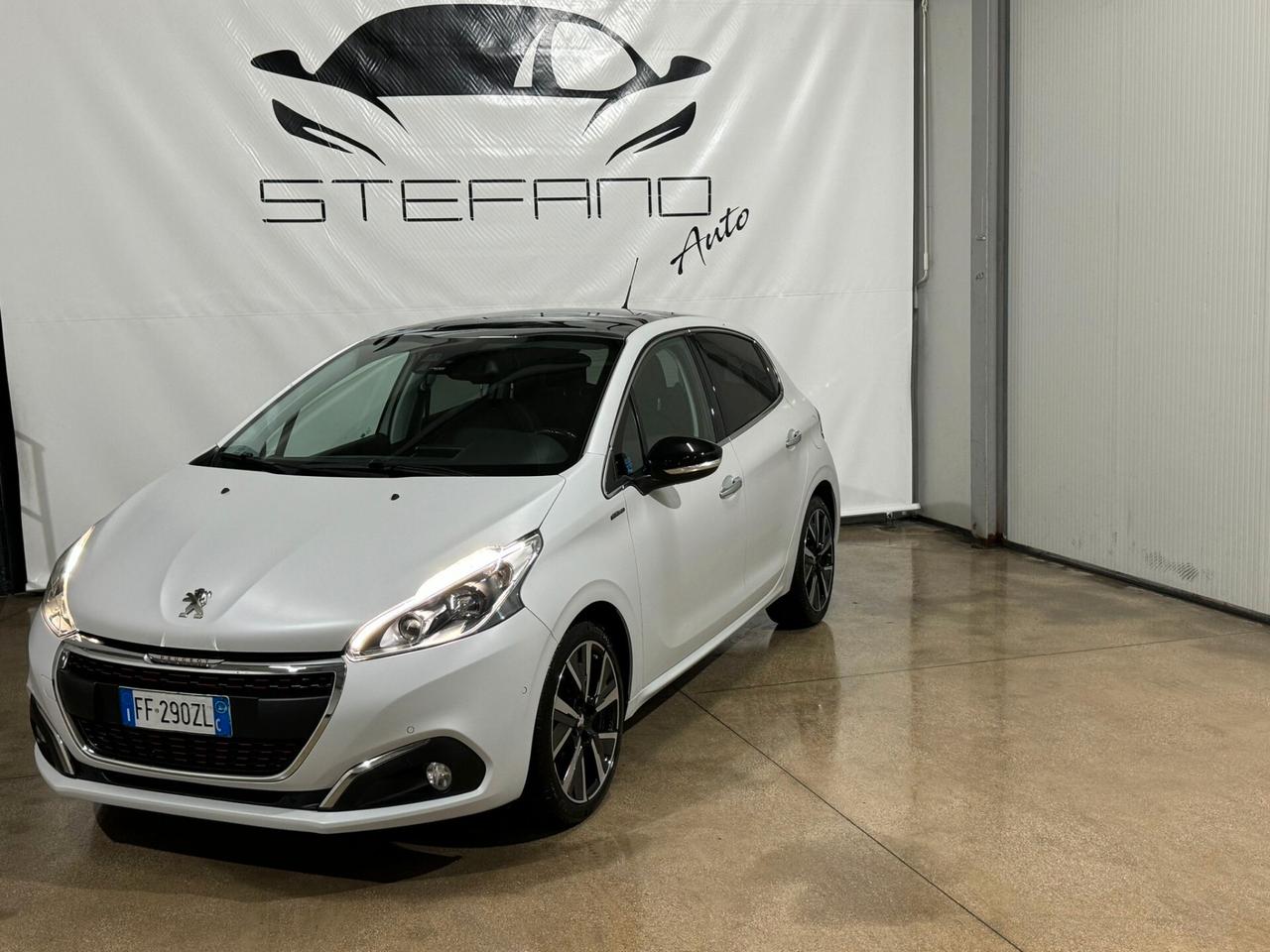 Peugeot 208 BlueHDi 100 5p. GT Line ICE White