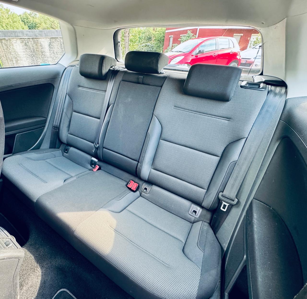 Volkswagen Golf 1.6 TDI 3p. Highline BlueMotion Technology