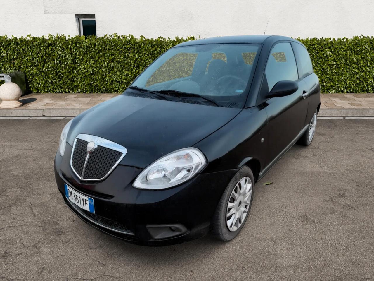 Lancia Ypsilon 1.4 Argento
