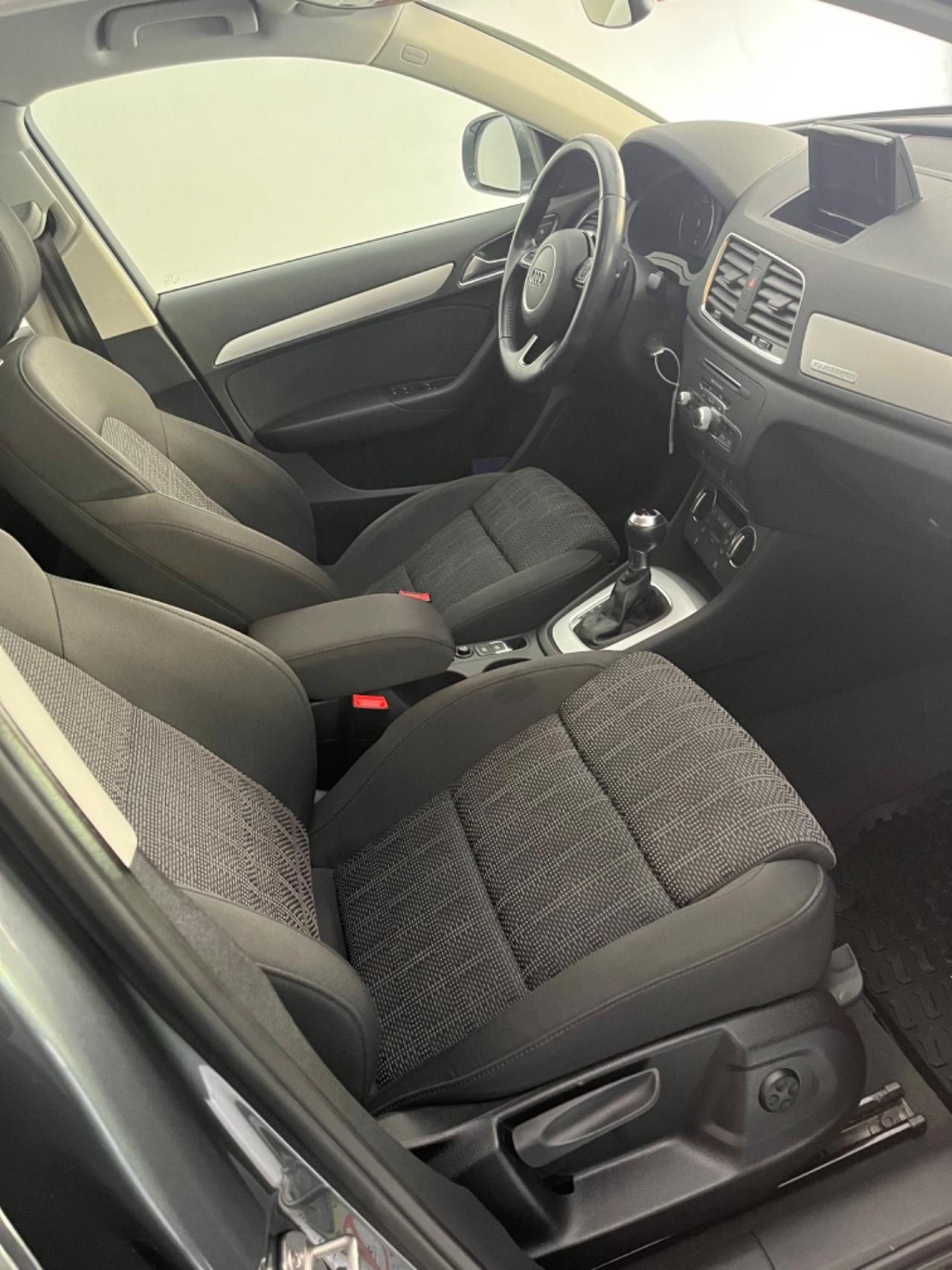 Audi Q3 2.0 TDI 150 CV quattro Sport