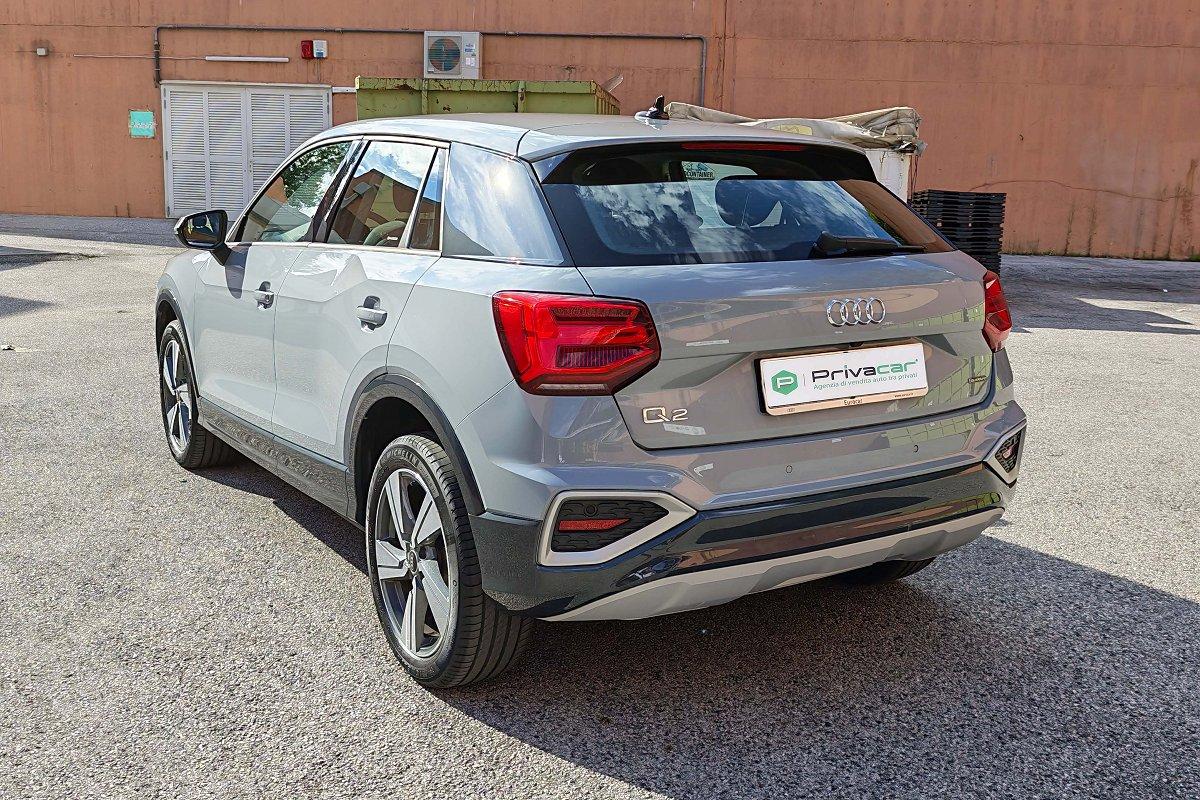 AUDI Q2 35 TDI quattro S tronic Business Advanced