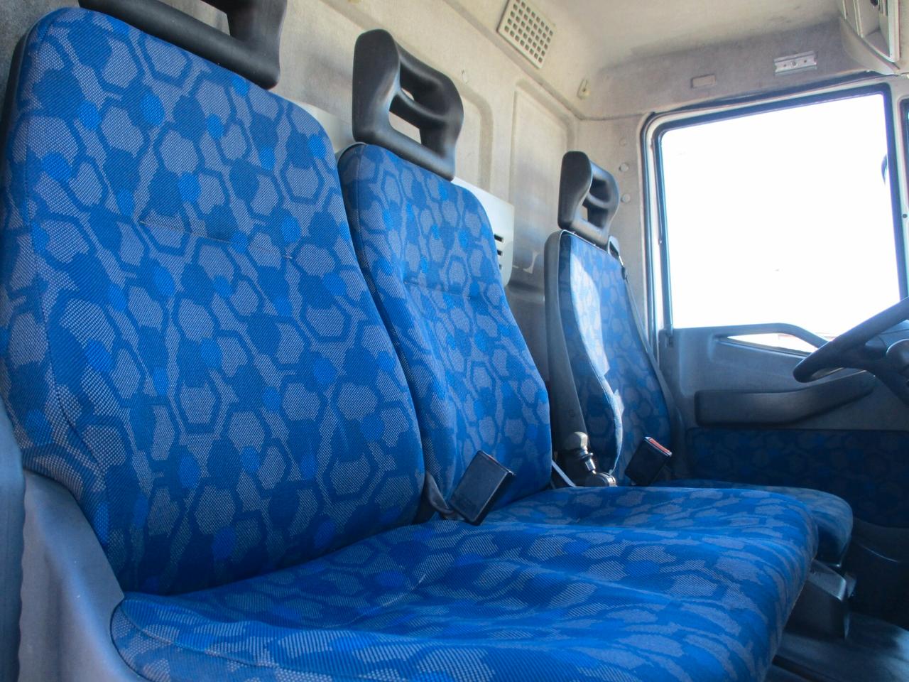 Iveco EUROCARGO 75/18 E5 FURGONE 6M+PEDANA CARICATRICE