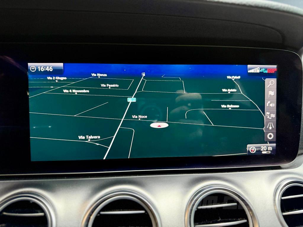 Mercedes E220 PREMIUM PLUS