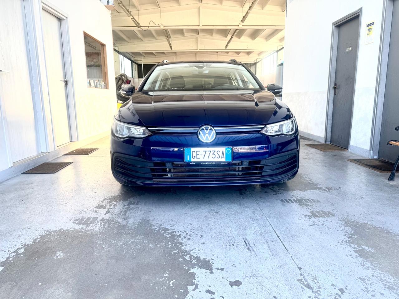 Volkswagen Golf Variant 1.0 eTSI EVO DSG Life