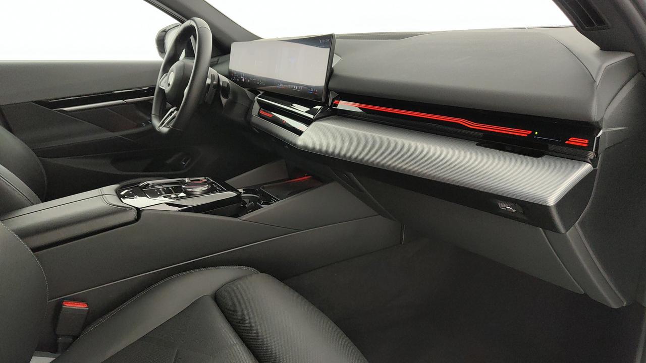 BMW Serie 5 G60 Berlina - 520d 48V xdrive MSport Pro auto