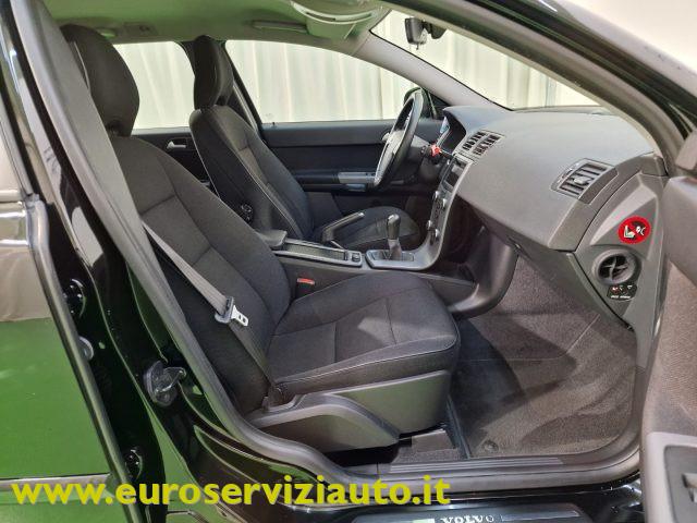 VOLVO V50 D2 POLAR