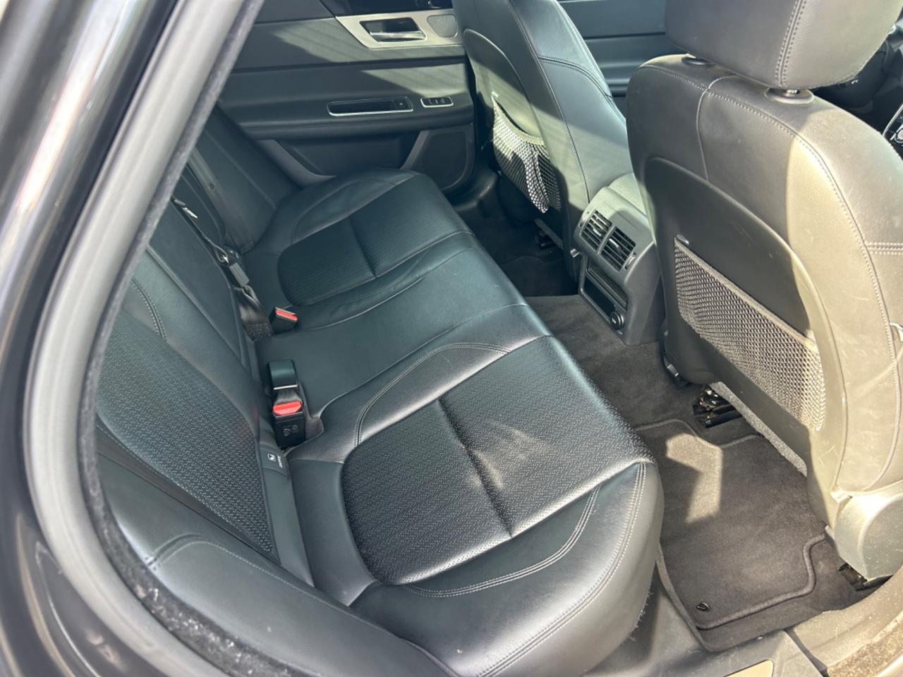 Jaguar XF 2.0 D 180 CV Portfolio