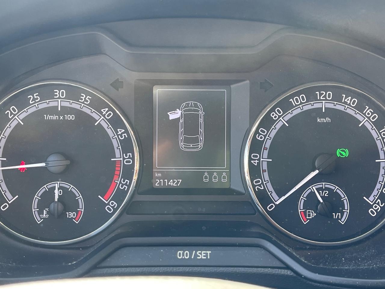 SKODA OCTAVIA-2017-2.0TDI-150CV-DSG-AUTOMATICO