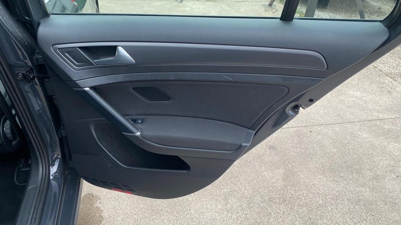 Volkswagen Golf Variant 1.6 TDI 115 CV Trendline BMT